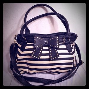 💋Betsey Johnson B&W stripes Handbag / Crossbody👜